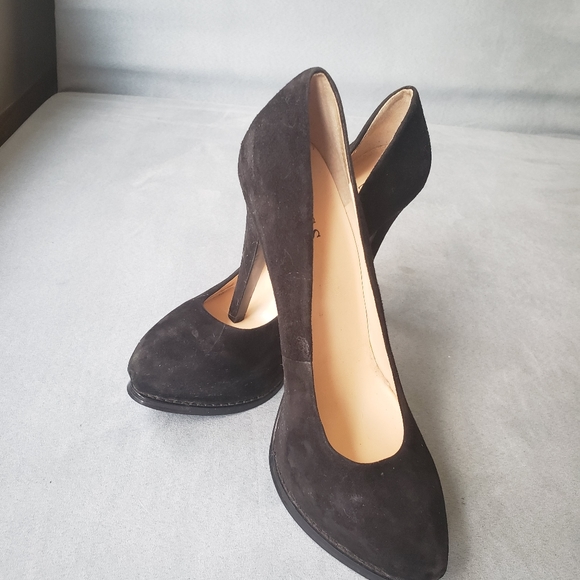 Sz 8 Guess Black Velvety Heels - Picture 3 of 11